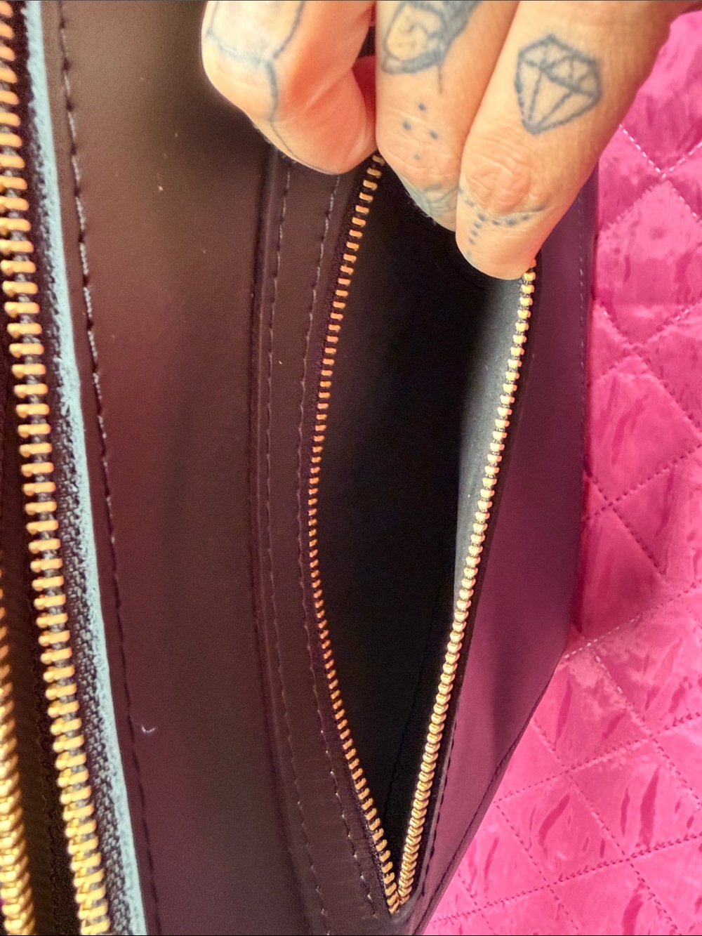 New Portland Black Leather backpack with Gold Zippers - Picture 4 of 5